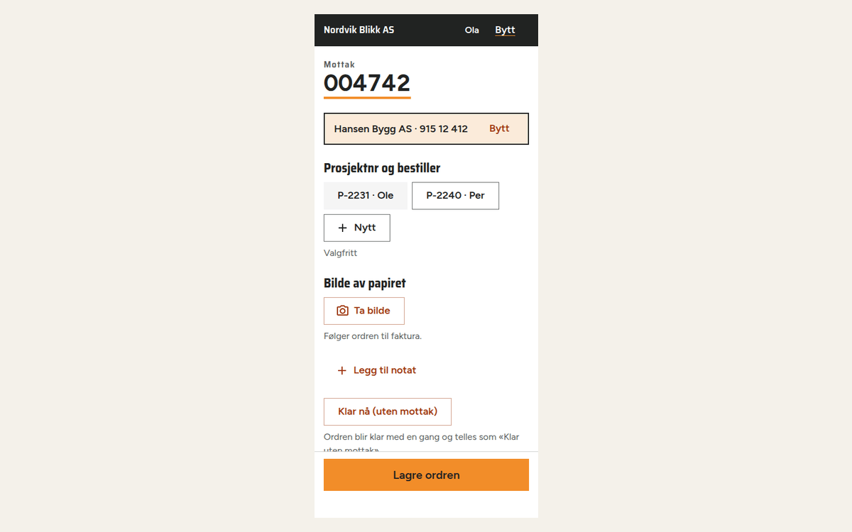 Mottak på telefonen med kundevalg, prosjektnr og knappen «Lagre ordren».
